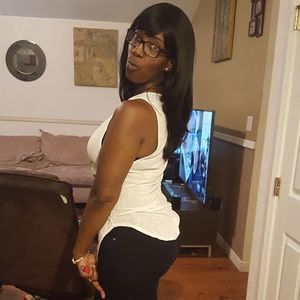 Meet your Posher, Sharie